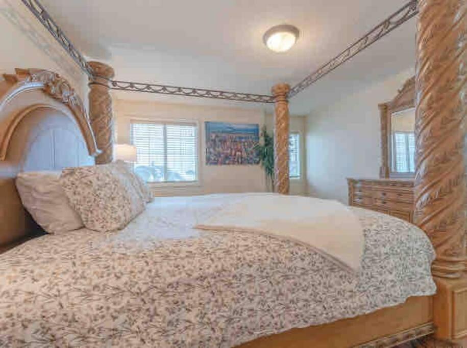 Вилла 2500 Sq House In Springbank Hill Bl 261818 Калгари Экстерьер фото